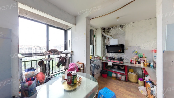 鸿泰苑二区二手房实景图