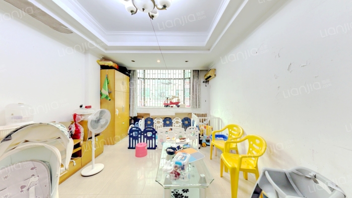 亚太新城富华苑二手房实景图