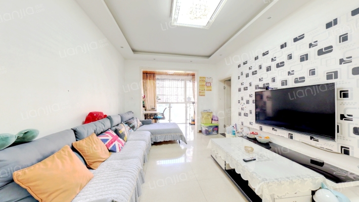 东山河畔二手房实景图