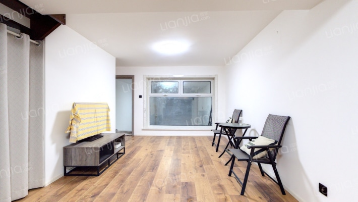 依云溪谷二手房实景图