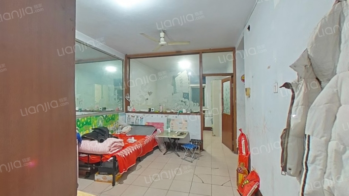 军营路社区阳光院二手房实景图