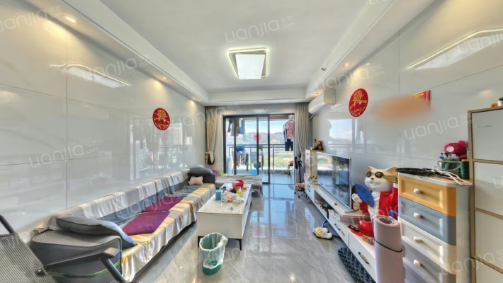 臻湾云庭二手房实景图