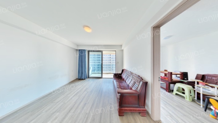 绿城春语云树二手房实景图