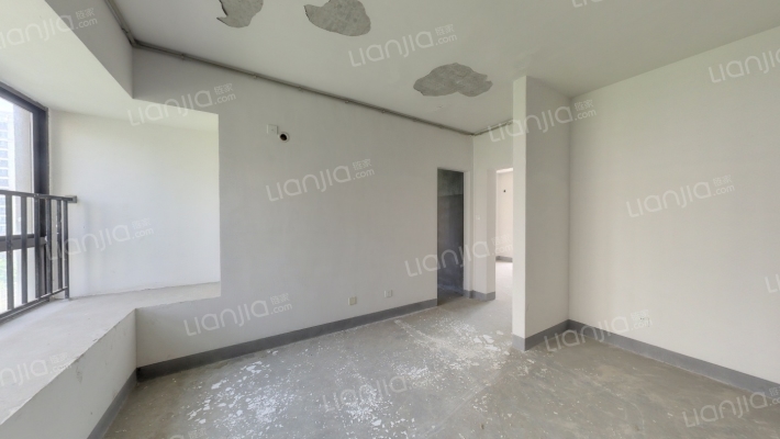 飘鹰富春江花苑二手房实景图