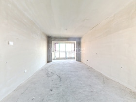 此房满二，采光好，视野好，小区环境优美。南北通透