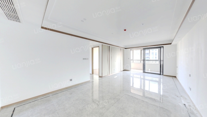 武地融创樾湖湾二手房实景图