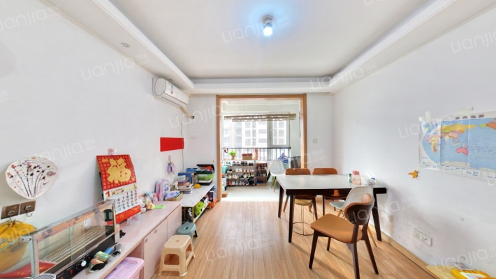 万科龙湖城市之光南区二手房实景图
