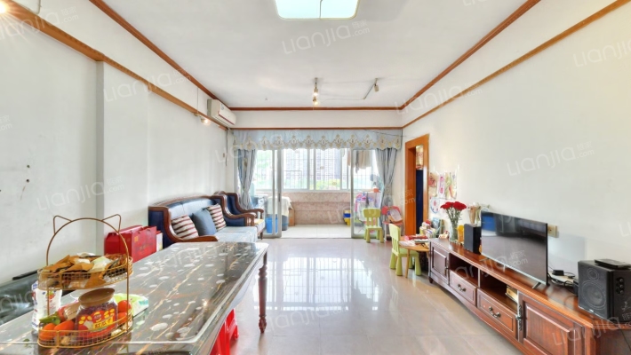 桂畔路二手房实景图