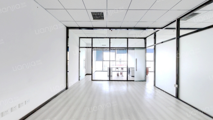 万达中心二手房实景图