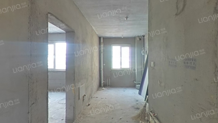 金凤龙城二手房实景图