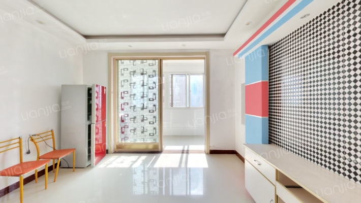 鸿运花苑二手房实景图