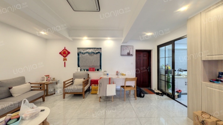 沿海大市场二手房实景图