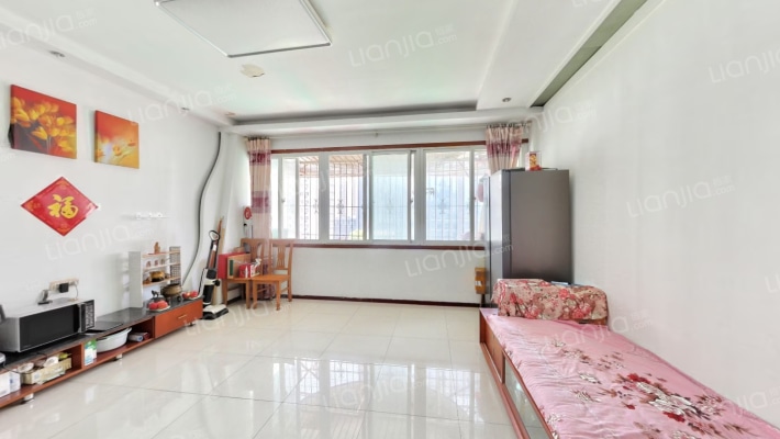 12中教师宿舍二手房实景图