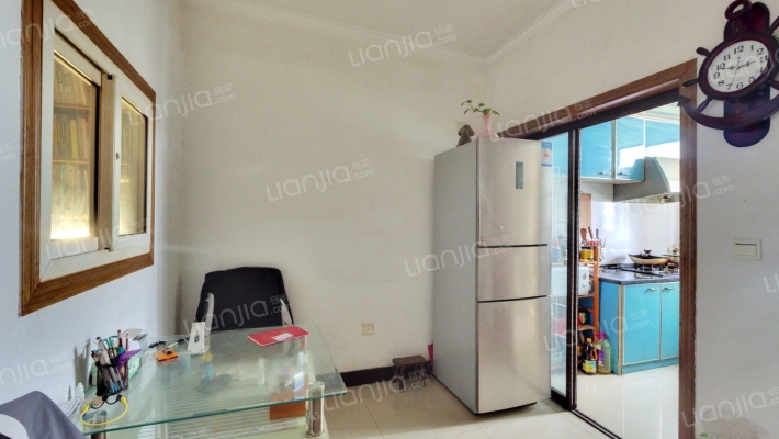 孝肃路213号二手房实景图