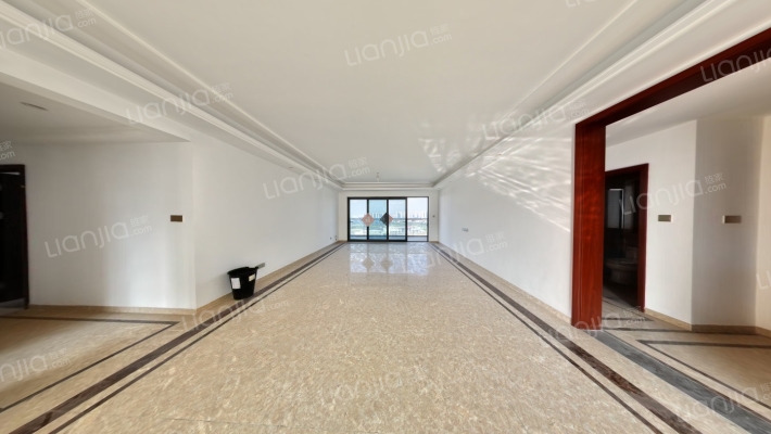 奥园莲峰圣境二手房实景图