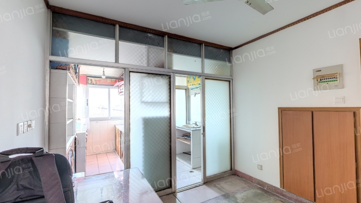 孝肃路227号二手房实景图