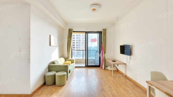 九龙仓碧玺二手房实景图