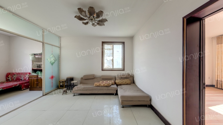 依泉雅苑二手房实景图