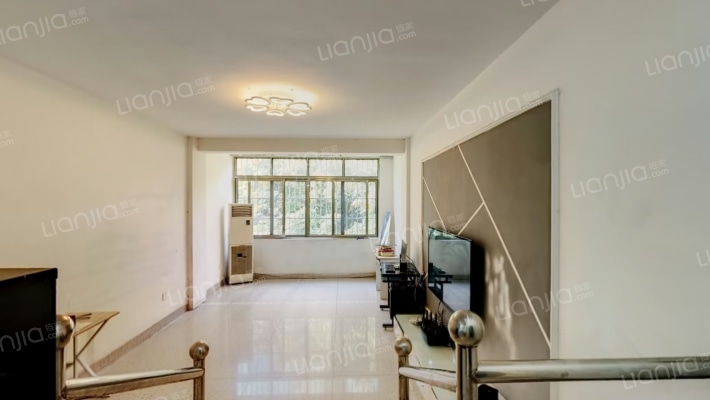 城中街206号二手房实景图