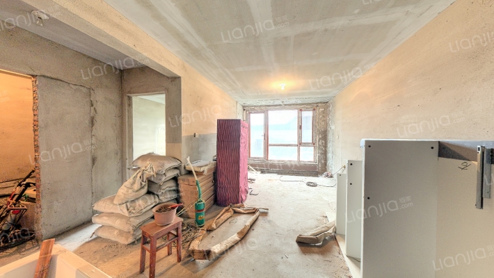 香槟橙郡二手房实景图