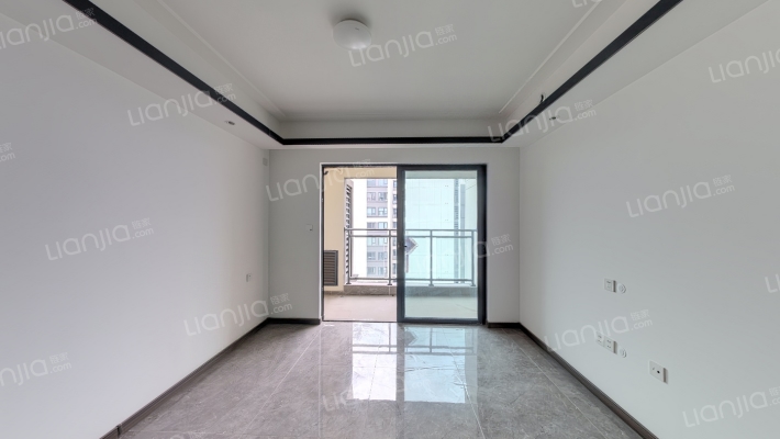 万科天空之城二手房实景图