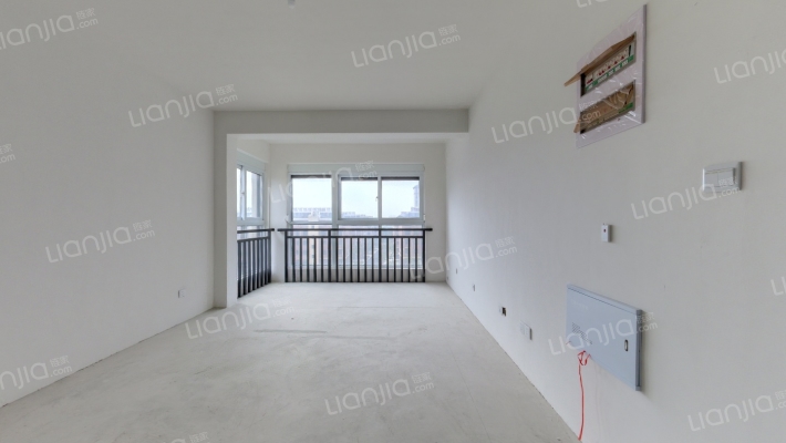 东疆雅苑二手房实景图