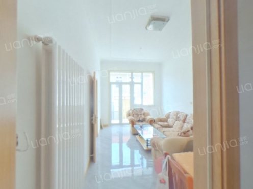 整租·沙子口经济适用房小区 4室2厅 南