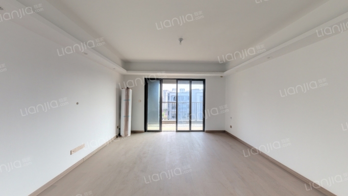 旭辉中心水投御府二手房实景图