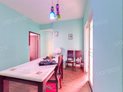 整租·联发嘉园 3室1厅 东南/南