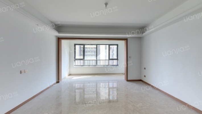 世茂璀璨珑府南区二手房实景图