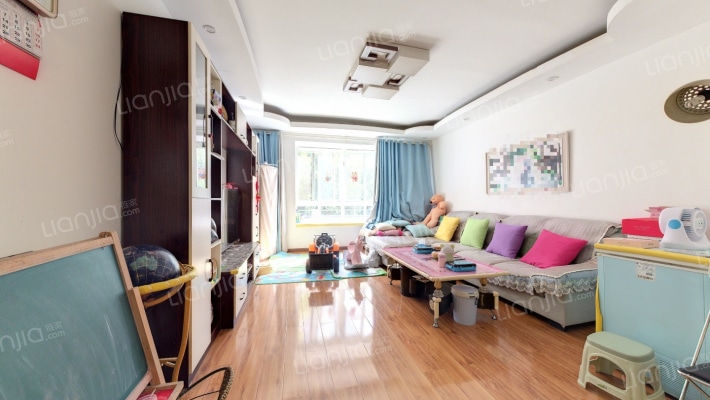 缤纷四季二手房实景图