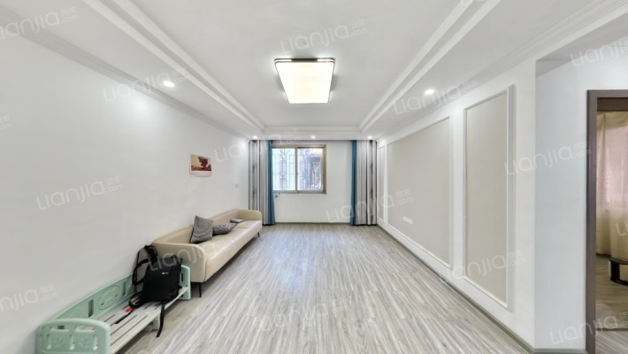 市政公司宿舍二手房实景图