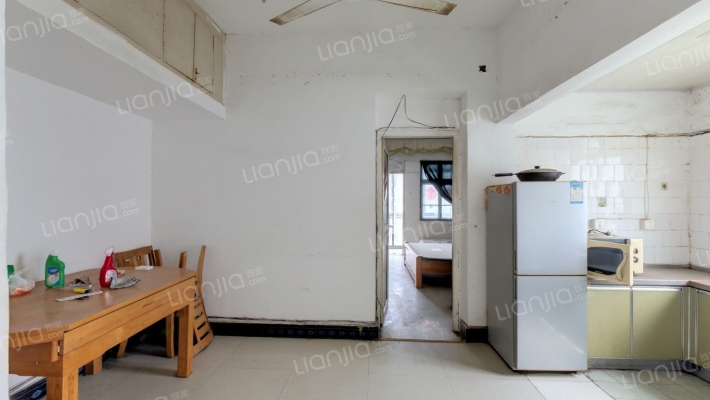 康复路二手房实景图