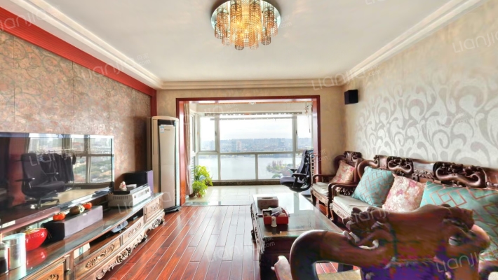 蔚蓝之都二手房实景图