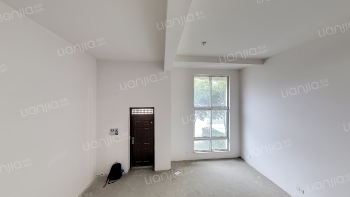 东湖水岸二手房实景图