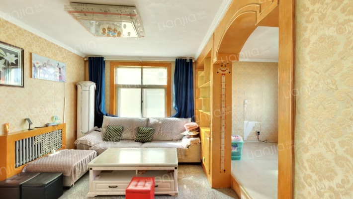 即墨金华街54号食品公司宿舍二手房实景图