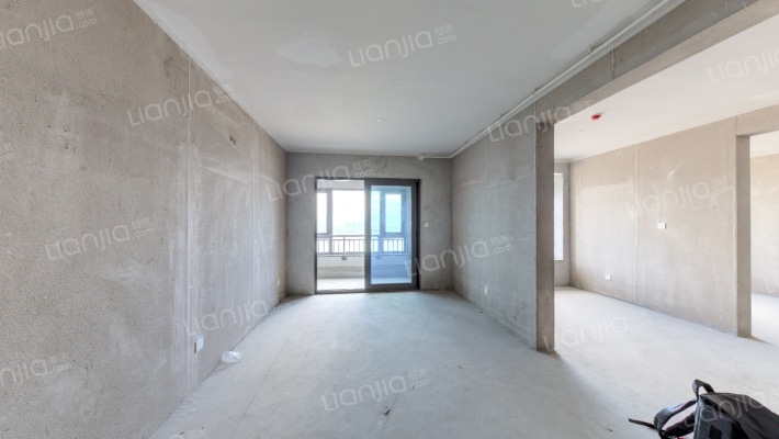 融创翡翠海岸城观澜苑二手房实景图