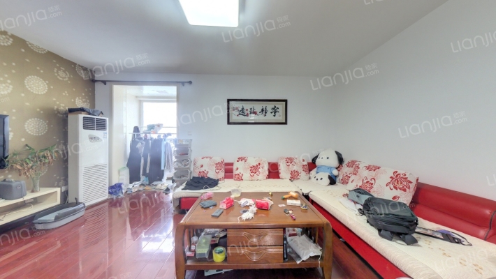 出售天保郦景 南北通透三居双卫 中装带车位-客厅