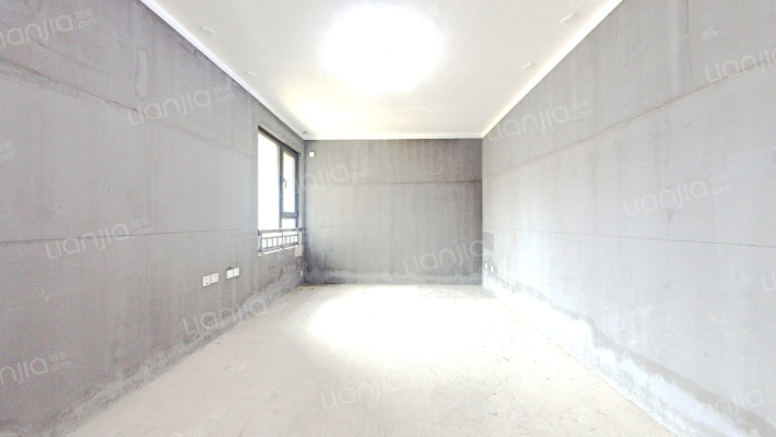 中岳俪景湾二手房实景图