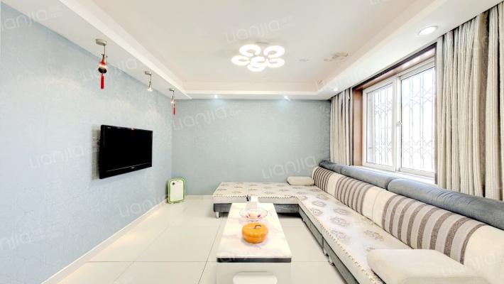 近水楼台二手房实景图