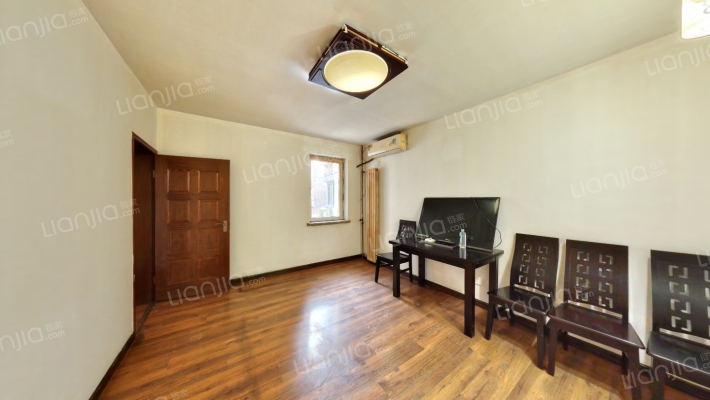 市政物业小区二手房实景图