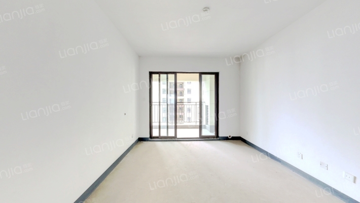 吾悦华府二手房实景图