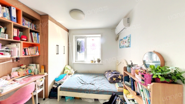 平湖西里二手房实景图