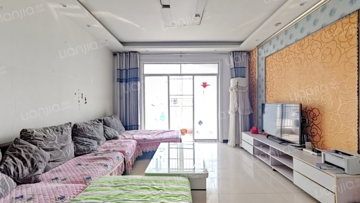 择邻名苑二手房实景图