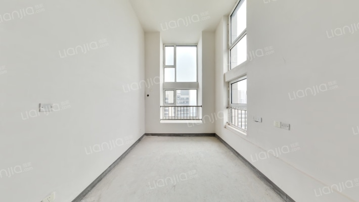 加州·荔枝公寓二手房实景图