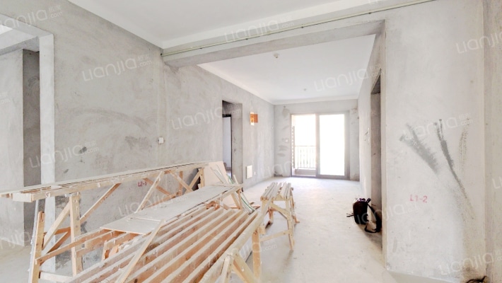 泰悦府二手房实景图