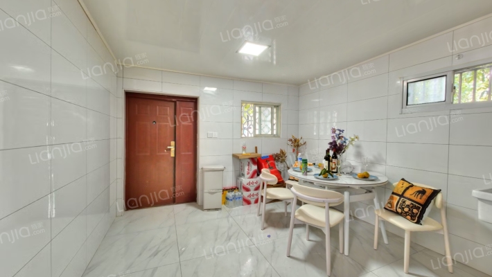 新元新村二手房实景图