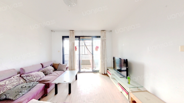 绿地海顿公馆B区二手房实景图