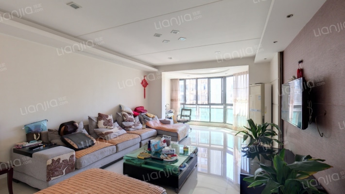 假日花园二手房实景图