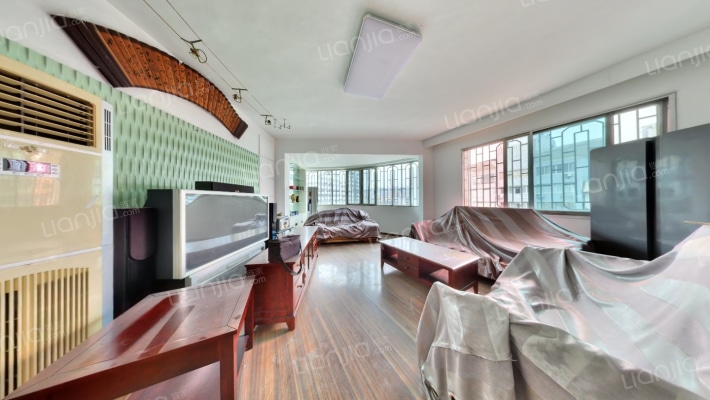 贵乌南路133号二手房实景图